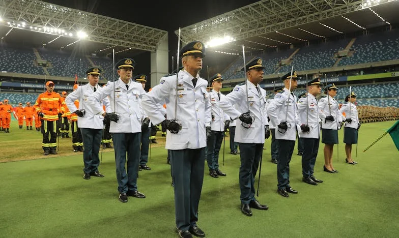 Entre le moteur et le berceau : Mon combat pour réunir ma famille