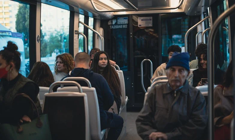 La place d'une belle-mère : l'ombre d'une invitation manquée