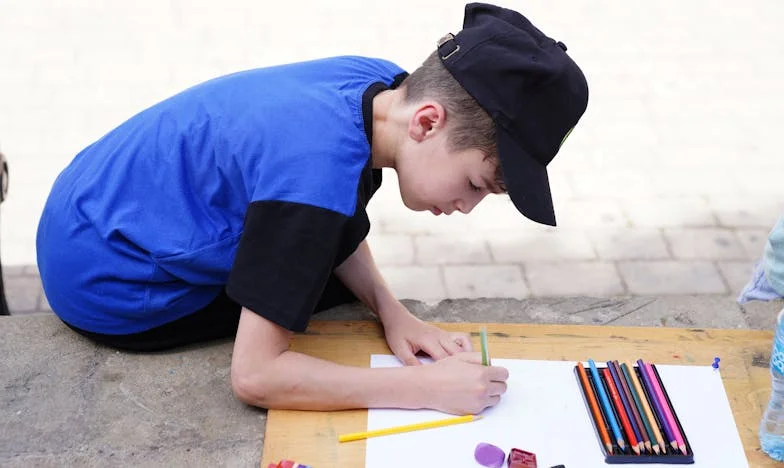 Le portefeuille perdu et le visage du passé