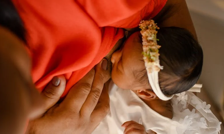 Maman préfère l’amour à ses petits-enfants : le dilemme d’une fille débordée