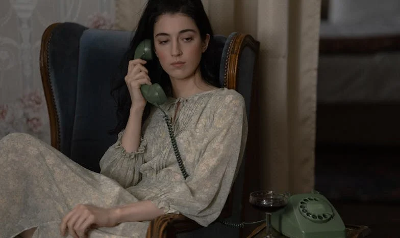 Sous le même toit, des silences qui blessent