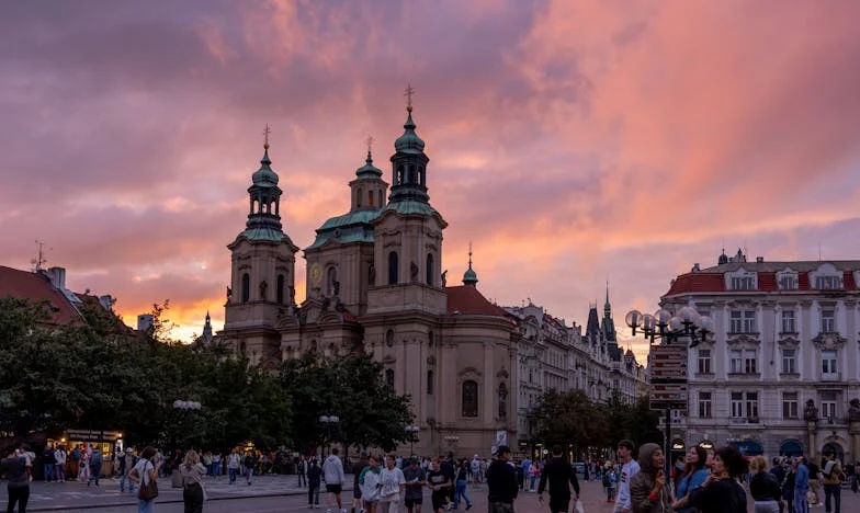 À soixante ans, j’ai cherché mon premier amour… et j’ai découvert mon double