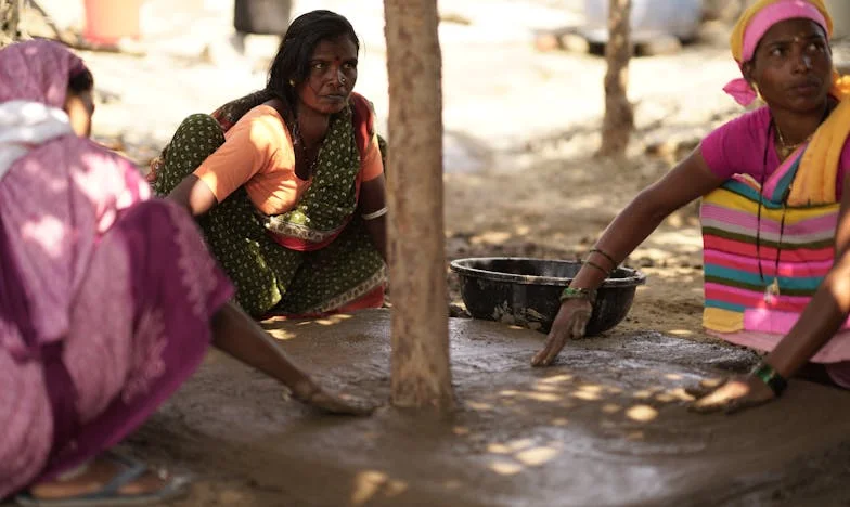 Comme une adolescente sous le regard de ma fille : l’amour à l’épreuve du foyer