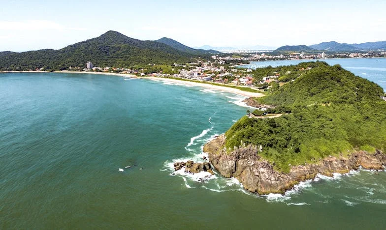 La Double Vie de Guillaume : Quand un Ticket de Cantine Fait Tout Basculer