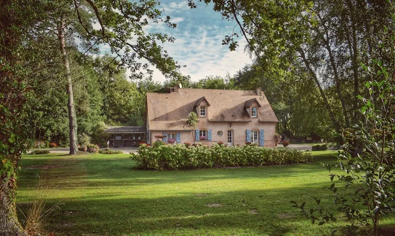 Trahison sous le même toit : Comment ma mère a volé mon héritage