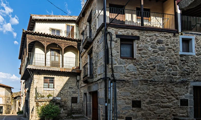 Entre Deux Feux : Comment J'ai Survécu à un Mari Fils à Maman