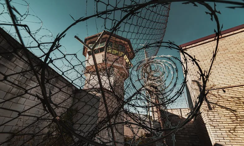 Le secret qui a brisé notre silence : une histoire de famille que nous n'aurions jamais voulu connaître