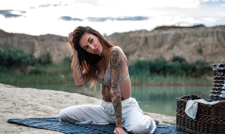 « N’oublie pas ton portefeuille »: Un secret de famille sous le pommier