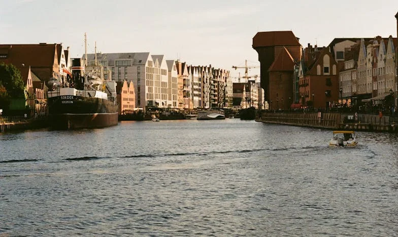 Au bord de l’ombre : Le combat de Julien contre la maladie et les non-dits
