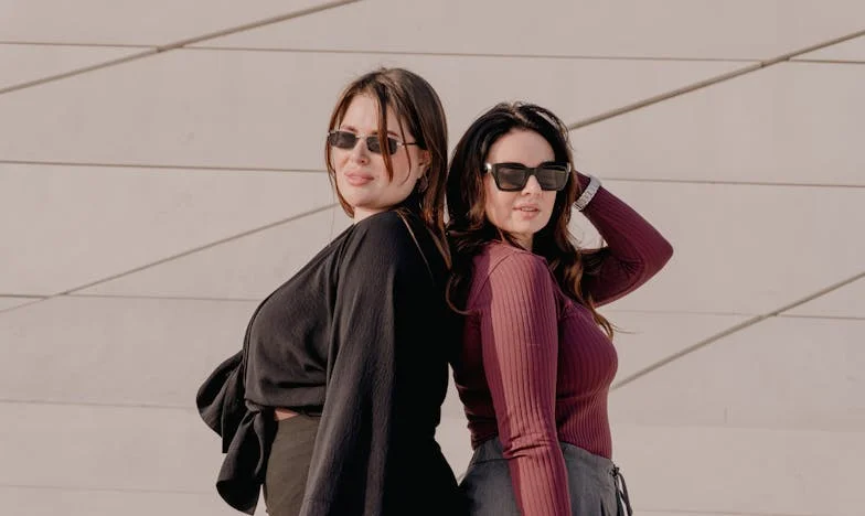 Entre deux mondes : Le combat silencieux d’une belle-mère française