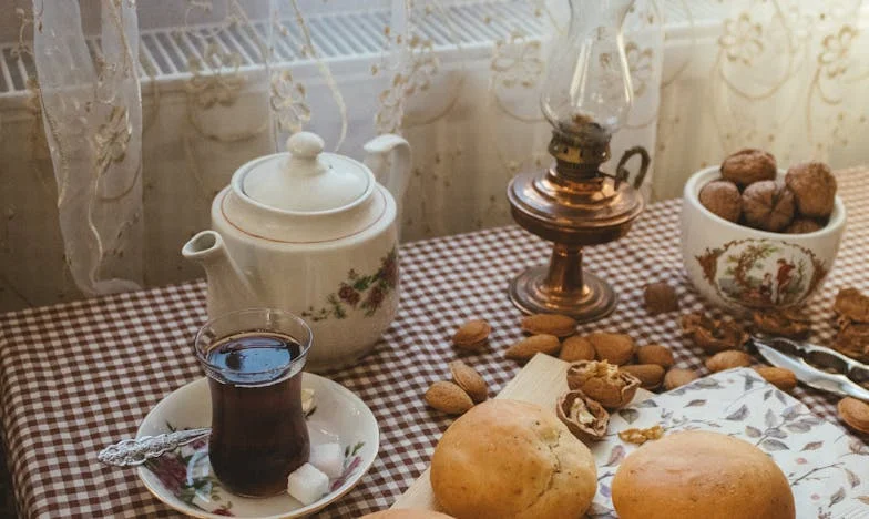 Quand la fille de mon mari a frappé à ma porte : une nuit qui a tout bouleversé