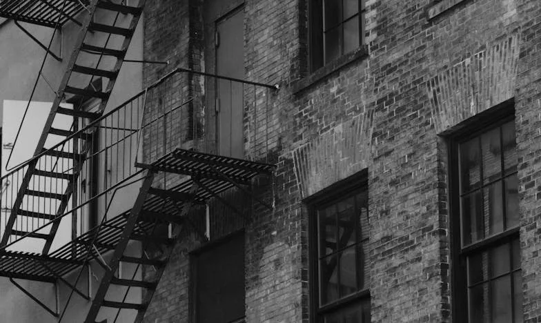 Quand les portes se ferment : Histoire d'une belle-mère française