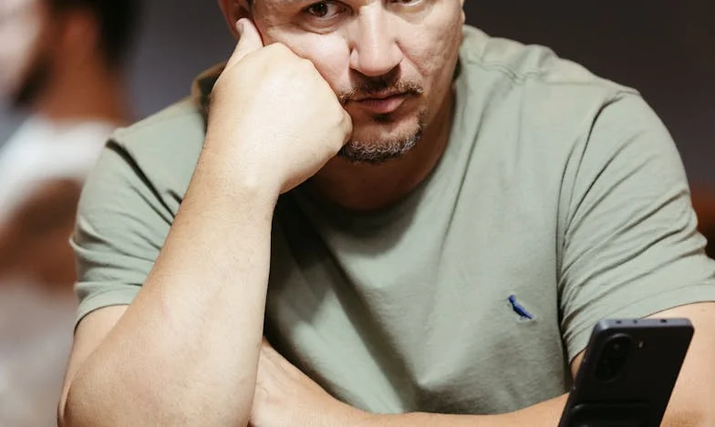 Cinq ans de silence : La dette qui a brisé ma famille