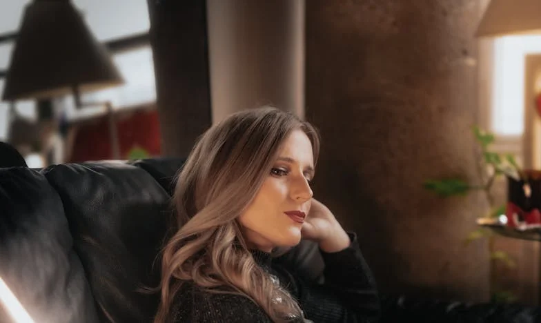 Dans l’Ombre de la Nuit : Quand Ma Belle-Sœur et Ses Enfants Ont Frappé à Ma Porte