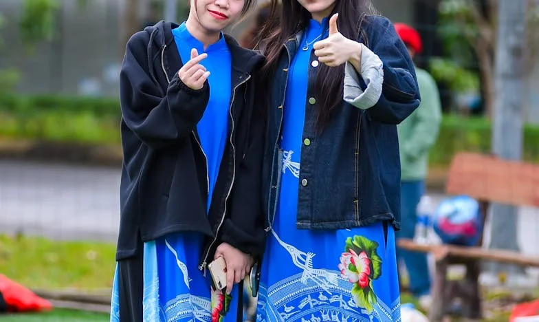 Deux visages, une vérité : Quand la naissance de mes jumeaux a fait trembler les fondations de notre famille