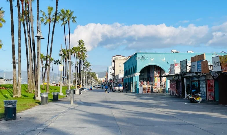 Le jour où j'ai supplié mon voisin pour sauver ma famille