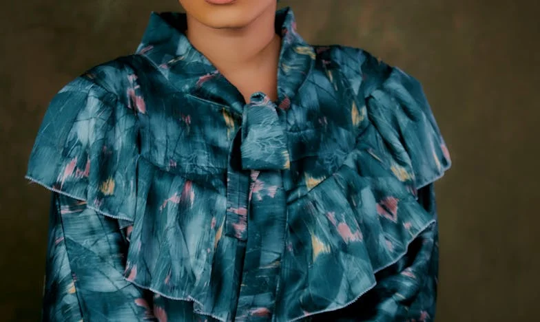 Miroir brisé : Histoire de trahison, de lutte et de renaissance – le récit de Camille à Lyon