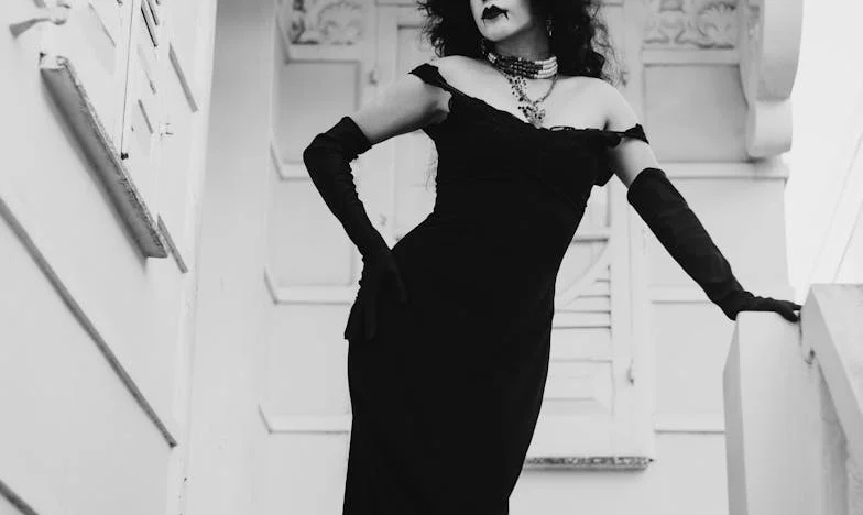 Quand les grands-mères s'affrontent : La bataille du premier câlin