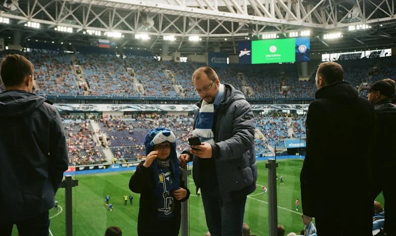 Entre les murs de la maison familiale : le poids des non-dits