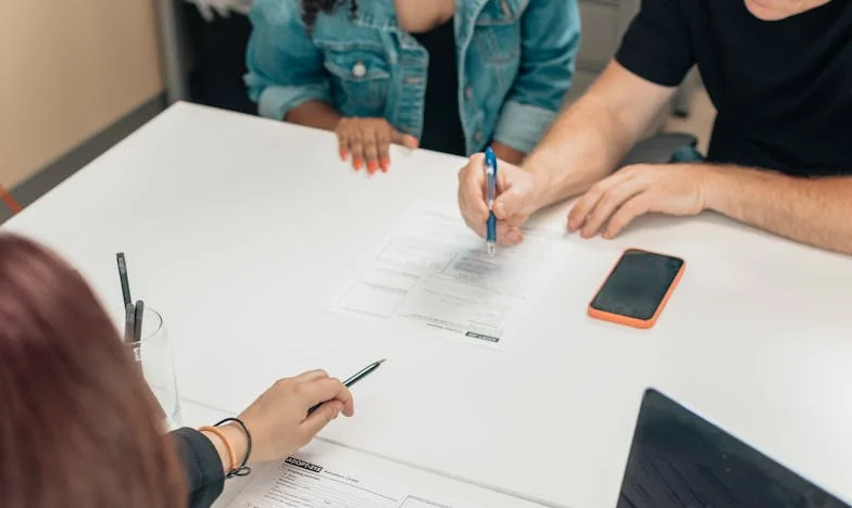 La Mère de Mon Mari : Entre Aide et Invasion