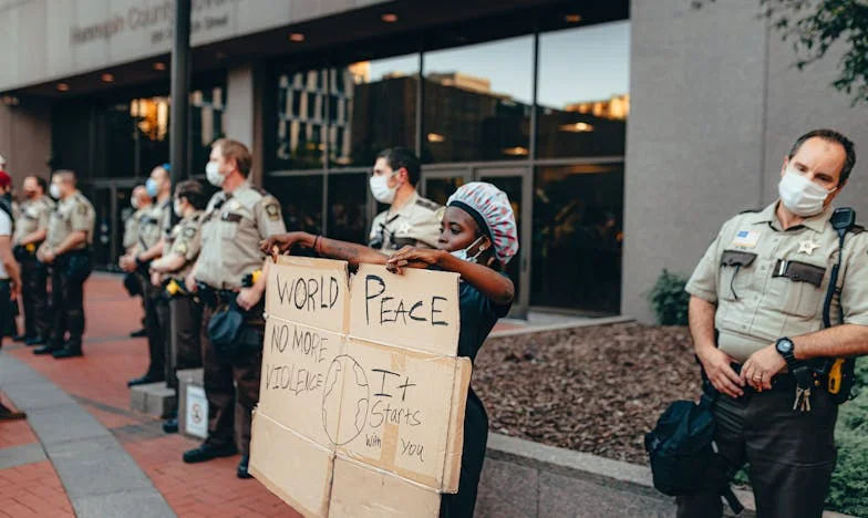 L'enveloppe du silence : le secret de mon beau-frère