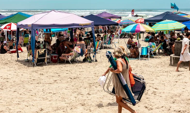 Ma fille, ses cheveux et nous au bord du gouffre : Jusqu’où peut-on sacrifier l’enfance pour une cause ?