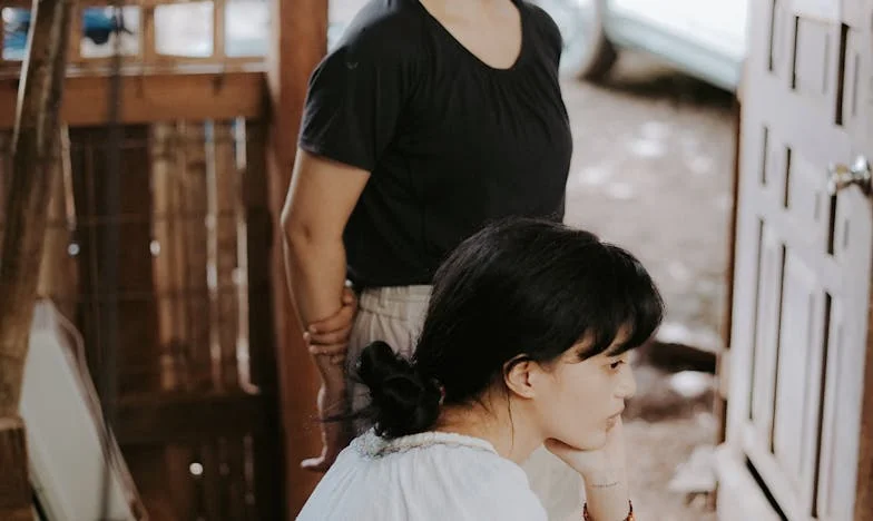 Derrière les Portes Closes : Le Secret des Soirées d’Entreprise