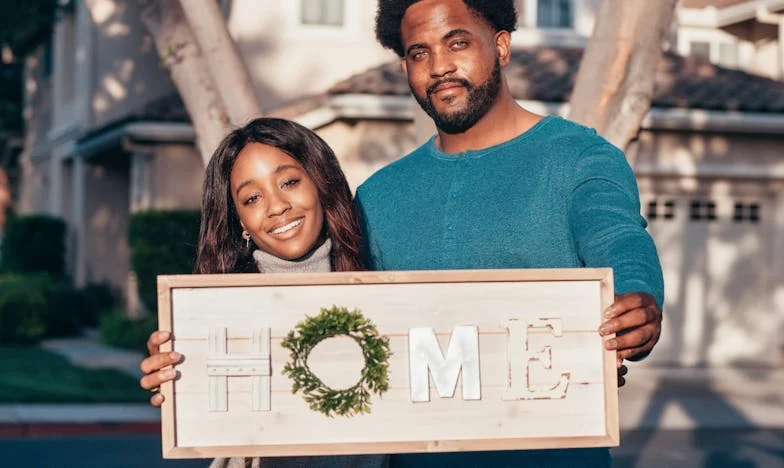 « Il y a une caméra dans ton cabinet » – Histoire de trahison et de secrets familiaux au cœur de Paris