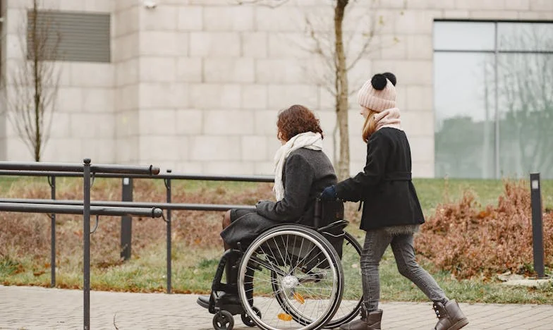 Ma maison, ses règles : Comment ma sœur a pris le contrôle de ma vie