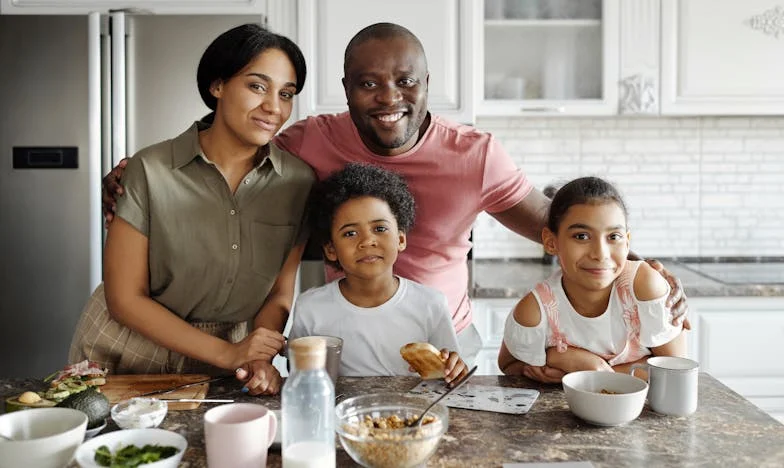 Quand ma belle-mère m’a mise à la porte – Une Française face à la famille, la confiance et la perte