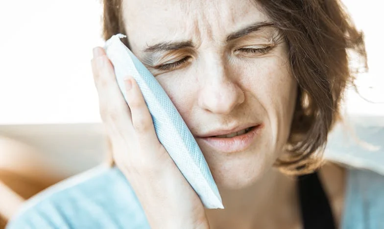 « Si tu veux un enfant, il faut d’abord sortir de chez moi » : Comment ma belle-mère a failli détruire mon mariage