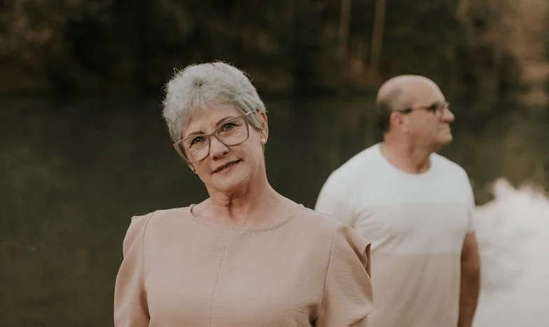 La Mère de Mon Mari : Entre Aide et Invasion