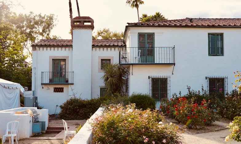 Cuando el teléfono suena y sólo duele: La historia de una madre española y su hija distante