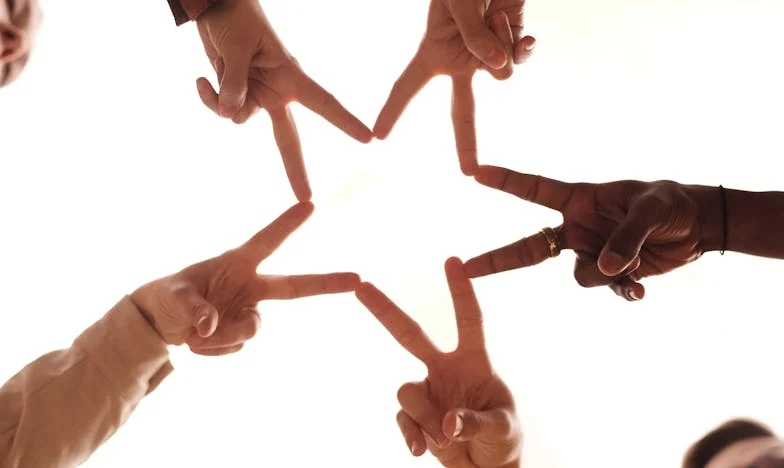 Cuatro Almas en Veinticinco Metros Cuadrados: Mi Vida en un Estudio con Mi Familia y Mi Suegra