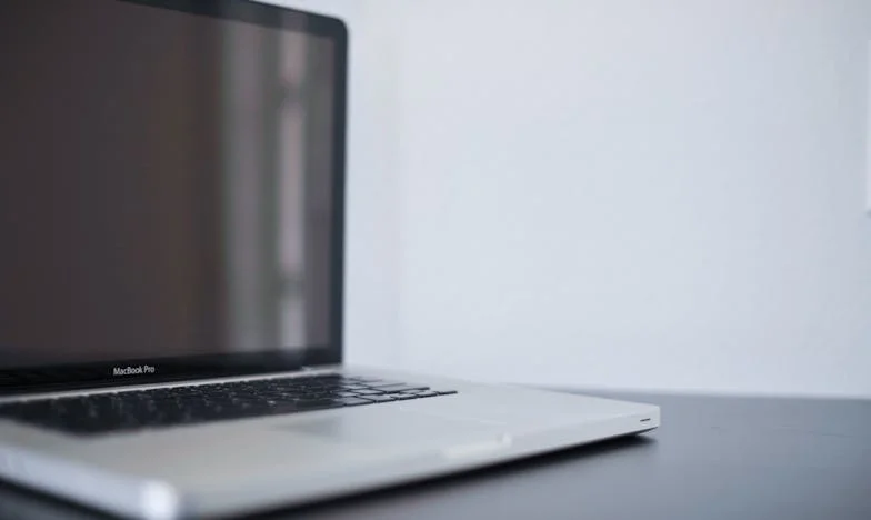 Entre el Silencio y la Rutina: La Vida que No Elegí