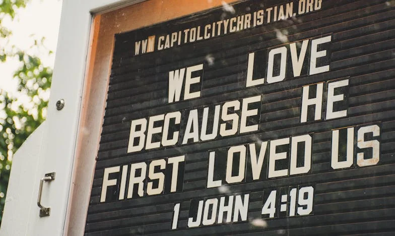 Entre la Sombra y la Luz: El Día que Carmen me Salvó de Mí Misma