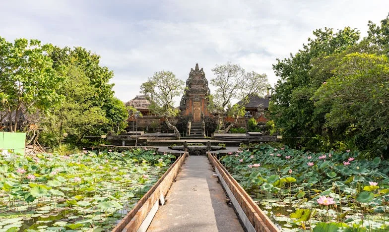 La invitación que nunca llegó: el silencio de una hija que no era mía