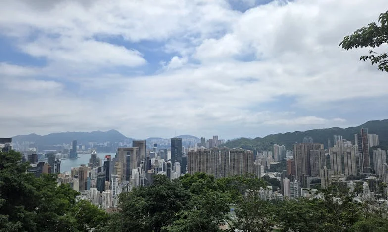 Cuando Mamá Carmen Entró en Casa: Una Historia de Fe y Ruptura