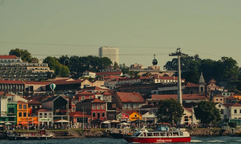 Entre la fe y el silencio: Mi batalla con mi suegra y el precio de la paz