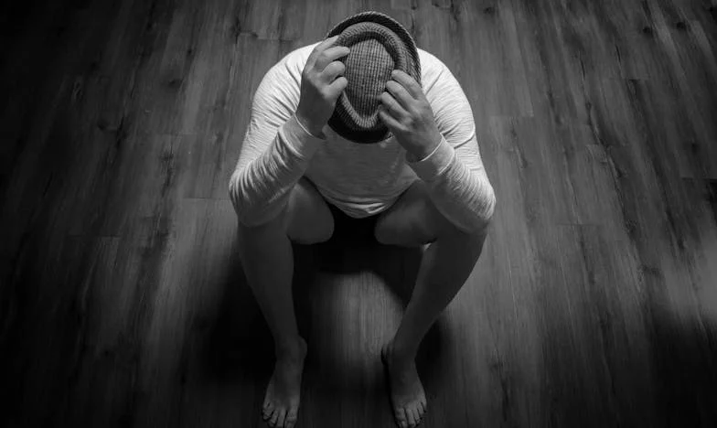 Cuando tu propia casa te rechaza: Confesiones de una madre española rota por la distancia