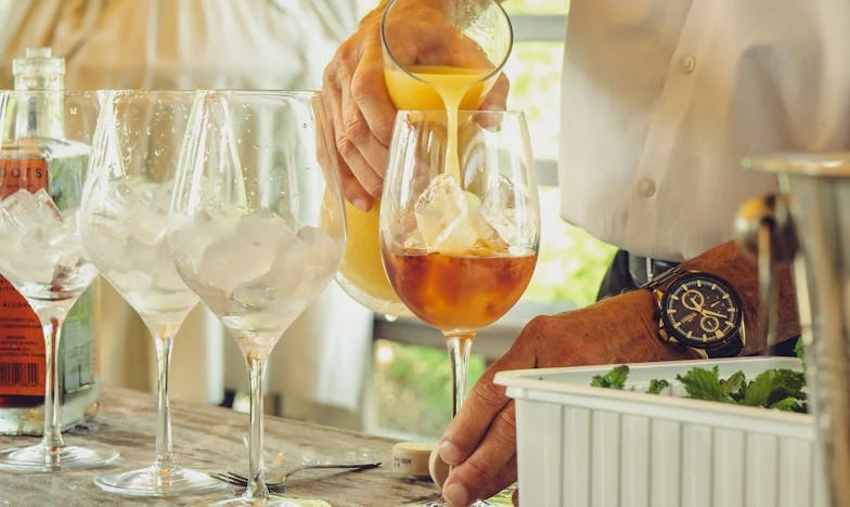 El día que mi hijo quiso llamar 'mamá' a su abuela: una verdad incómoda en la mesa familiar