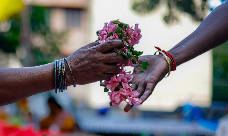 Navidades de cristal: el regalo que rompió mi familia