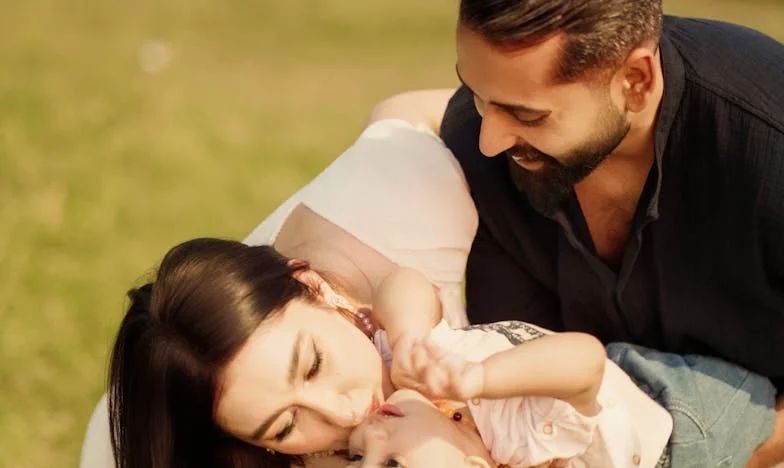 Cuando la tormenta llama a la puerta: El secreto de Lucía y el precio del perdón