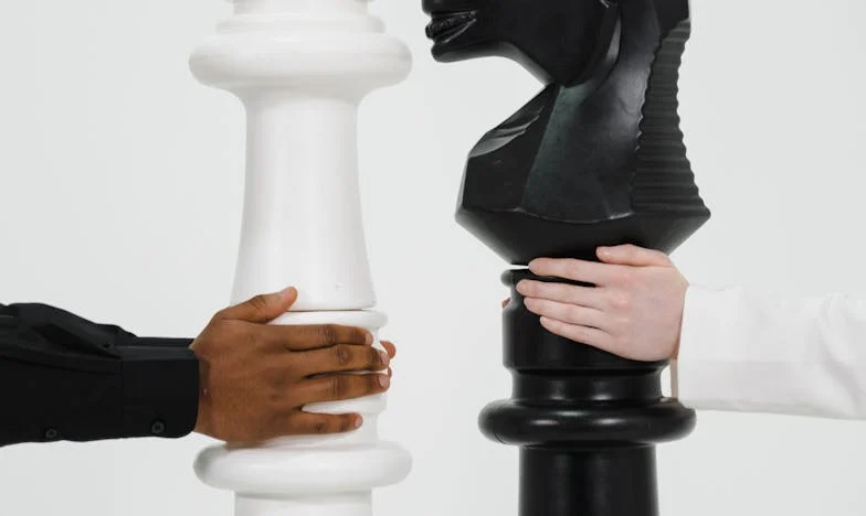 Cuando tu propia familia te traiciona: La noche en que me convertí en extraña entre los míos