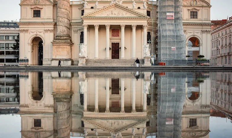 En el cruce de los sentimientos: La lucha de Iván entre la lealtad y la tentación