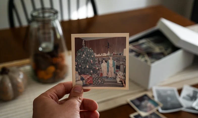 Entre el amor y el orgullo: Confesiones de una suegra española