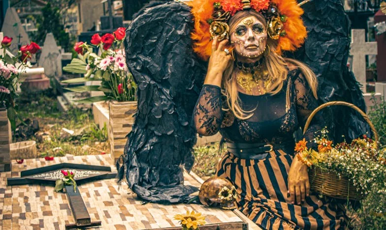 Entre el deber y el amor: La historia de Lucía