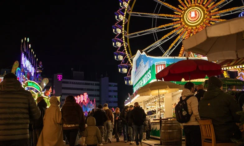 Bajo la sombra de su control: Mi vida entre el dinero, el amor y la libertad
