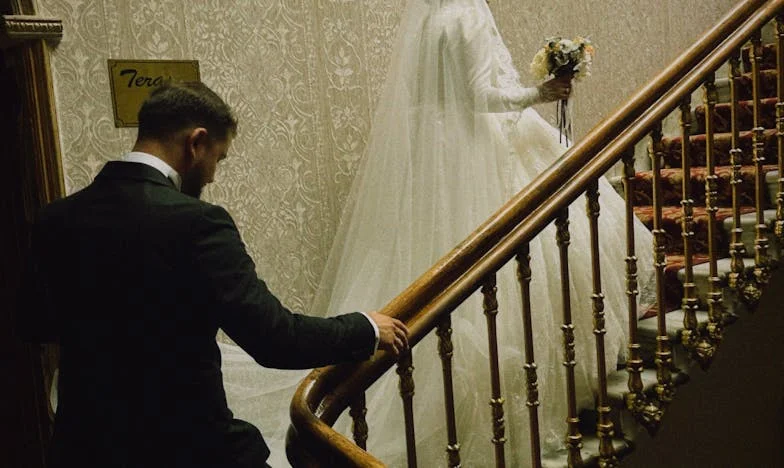 Cuando los muros caen: Historia de una familia, secretos y perdón