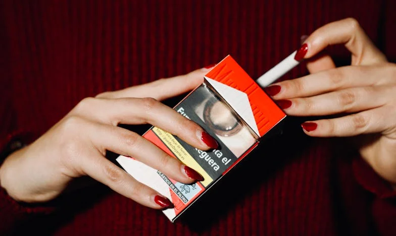 Cuando los vecinos abren los ojos: Historia de traición y coraje en Madrid